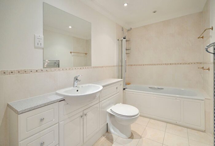 3 Bedroom Terraced House For Sale In Church Road, Haslemere, Surrey, GU27