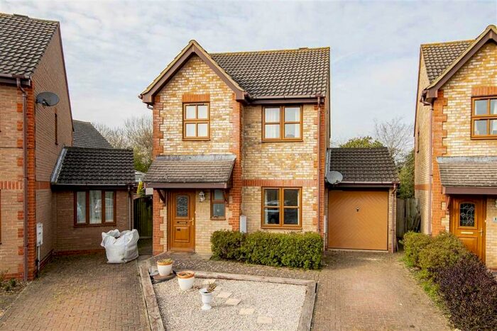 3 Bedroom Detached House To Rent In Benacre Croft, Tattenhoe, Milton Keynes, Bucks, MK4