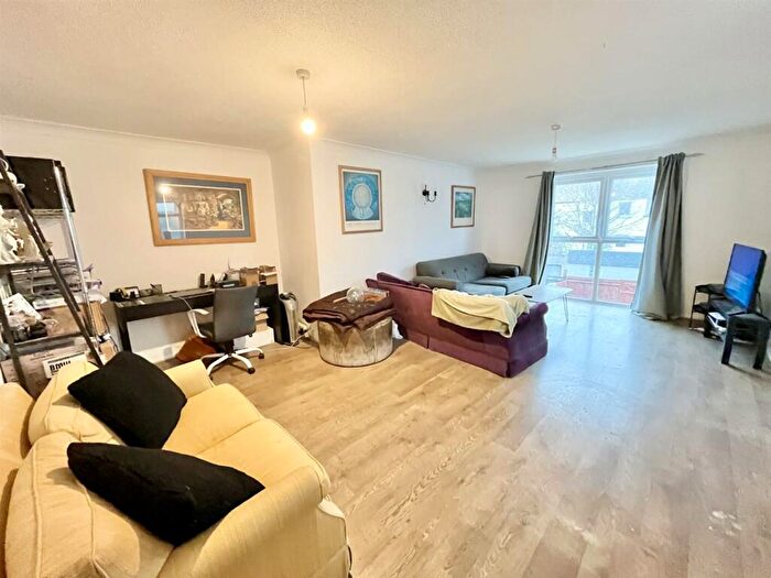 3 Bedroom End Of Terrace House For Sale In Norman Road, Newhaven, BN9