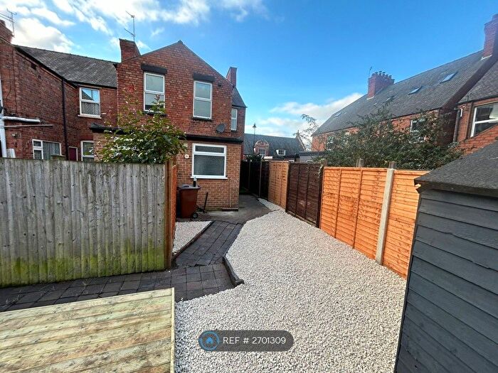 3 Bedroom End Terrace House To Rent In Collygate Road, Nottingham, NG2