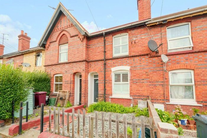 2 Bedroom Terraced House To Rent In Liverpool Road, Reading, RG1