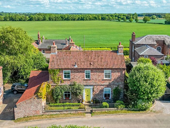 4 Bedroom Detached House For Sale In The Lane, Gate Helmsley, York, YO41