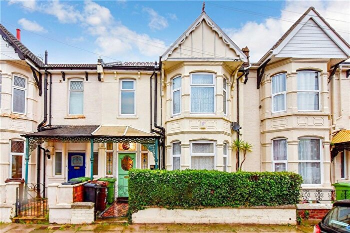 3 Bedroom Terraced House For Sale In Shadwell Road, Portsmouth, Hampshire, PO2