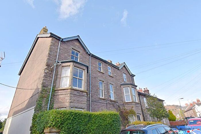 3 Bedroom Flat For Sale In North Street, Abergavenny, NP7