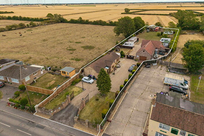 7 Bedroom Detached Bungalow For Sale In Main Road, Maltby Le Marsh, Alford, LN13
