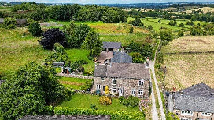 3 Bedroom Cottage For Sale In Quarry Lane, Alton, Chesterfield, S42