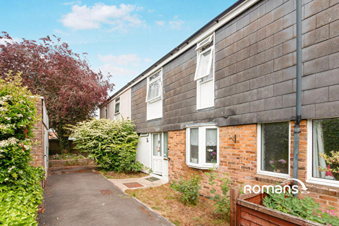 4 Bedroom Terraced House To Rent In Wrekin Close, Basingstoke, Hampshire, RG22