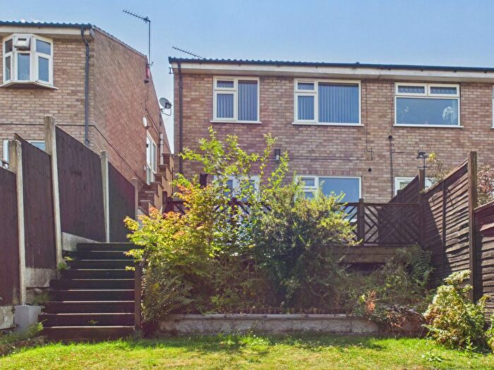 2 Bedroom Semi-detached House For Sale In Chesterfield Avenue, Gedling, Nottingham, NG4