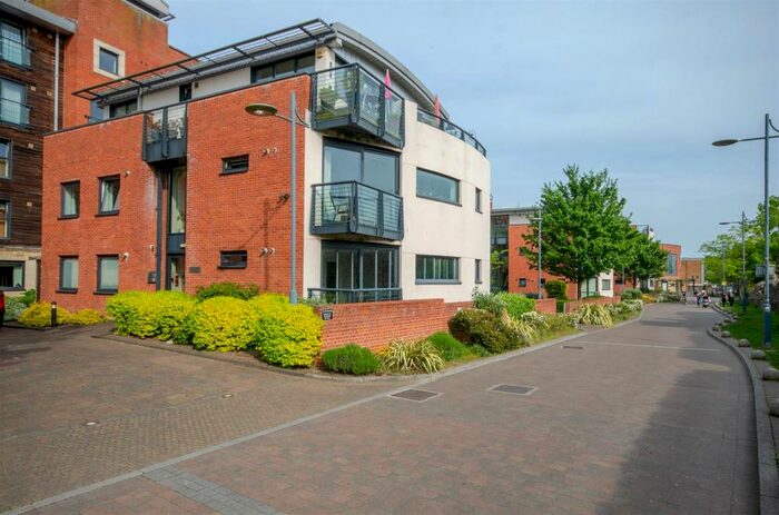 1 Bedroom Apartment To Rent In City Centre, NR2