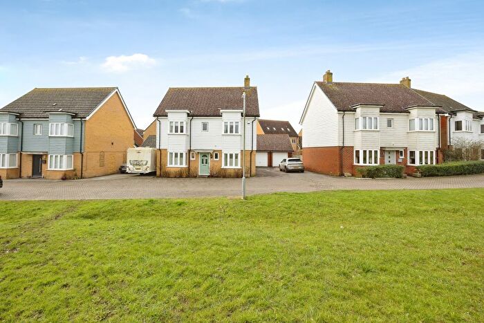 4 Bedroom Detached House For Sale In David Henderson Avenue, Ashford, TN23