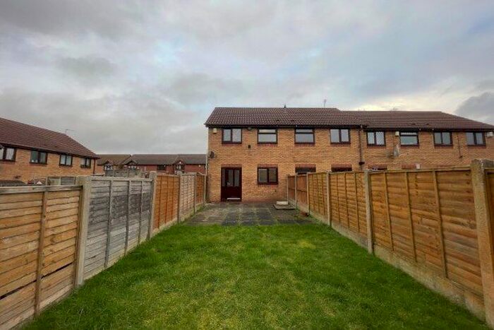 2 Bedroom Property To Rent In Ambleside Close, Bilston, WV14