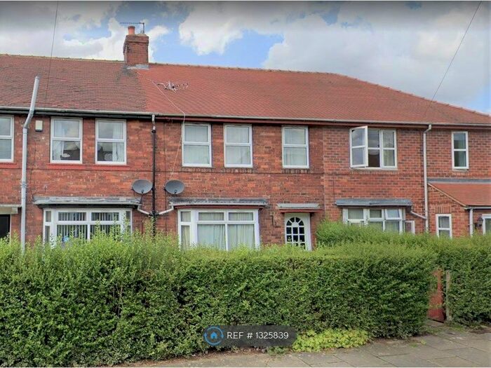 3 Bedroom Terraced House To Rent In Starkey Crescent, York YO31