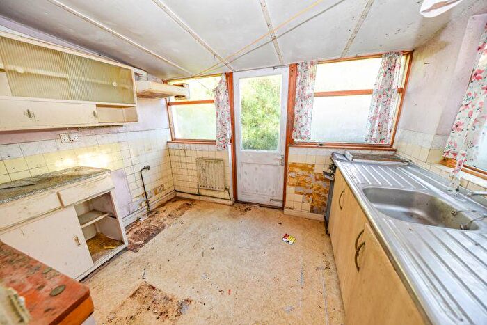 2 Bedroom Semi-Detached Bungalow For Sale In Fir Copse Road, Purbrook, PO7