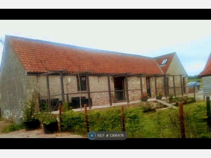 3 Bedroom Semi-Detached House To Rent In Regil, Bristol, BS40