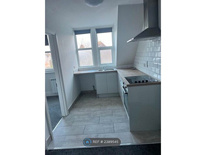 2 Bedroom Flat To Rent In Julian Road, Folkestone, CT19