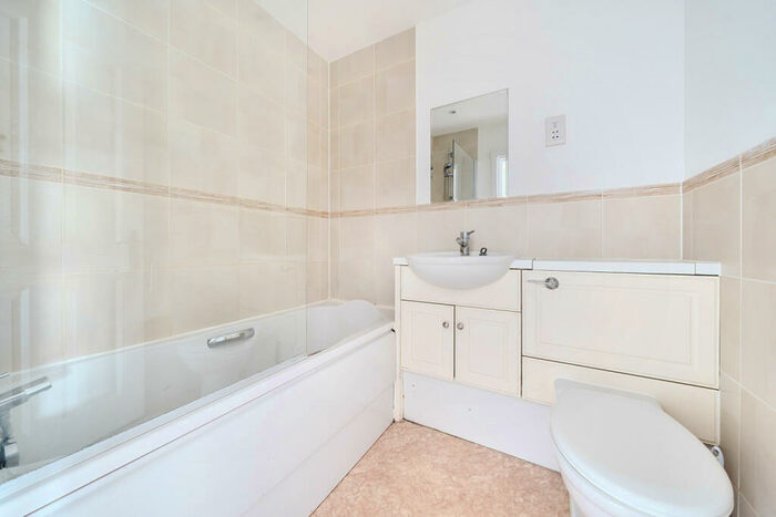 5 Bedroom Terraced House To Rent In Blyth Court, West Road, Saffron Walden, CB11