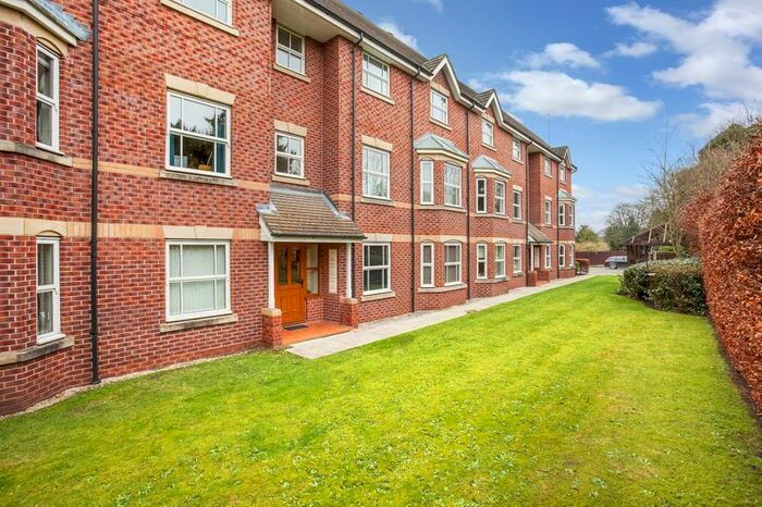 2 Bedroom Flat To Rent In Westholme Close, Congleton, CW12