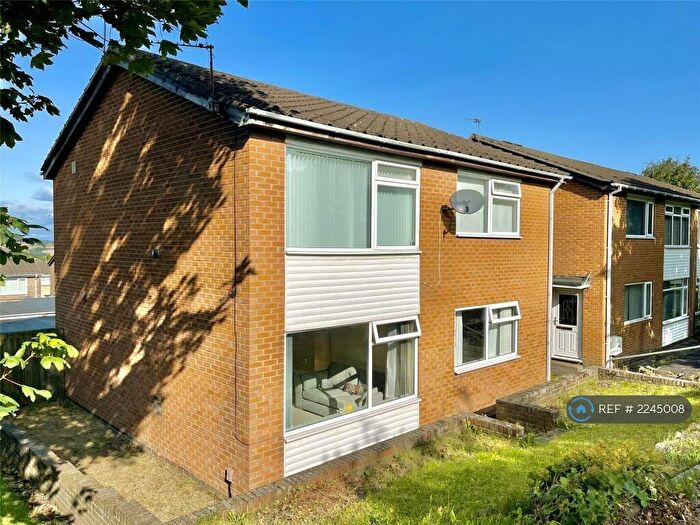 2 Bedroom Flat To Rent In Leasyde Walk, Whickham, Newcastle Upon Tyne, NE16