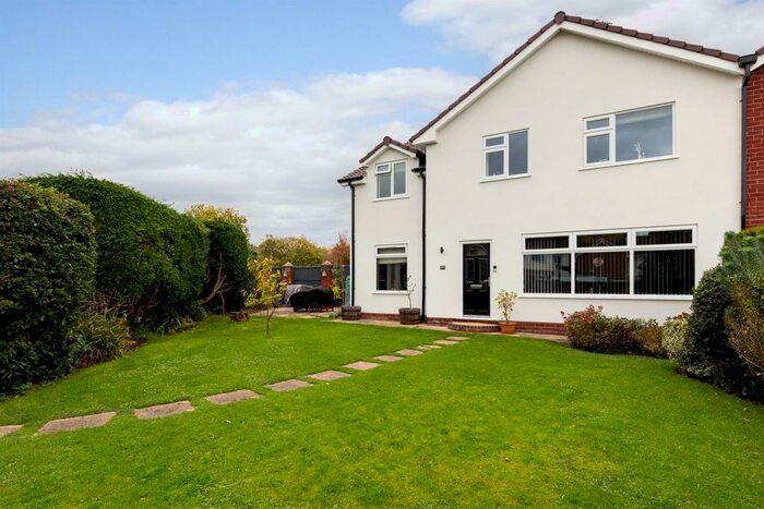 4 Bedroom Semi-Detached House For Sale In Crossfields, Tarvin, Chester, CH3