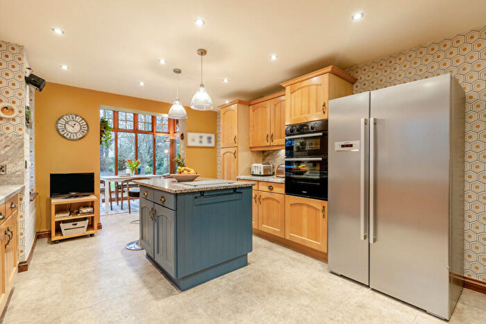 4 Bedroom Detached House For Sale In Station Road, Nailsea, BS48