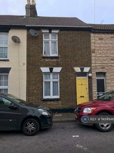 3 Bedroom Terraced House To Rent In Crown Street, Gillingham, ME7