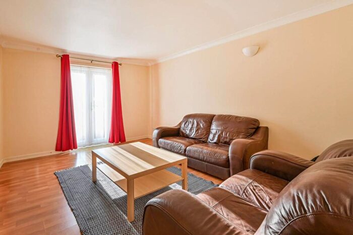 4 Bedroom House To Rent In Sextant Avenue, Isle Of Dogs, London, E14