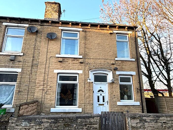 2 Bedroom Semi Detached House For Sale In Walker Terrace, East Bowling, Bradford, West Yorkshire, BD4
