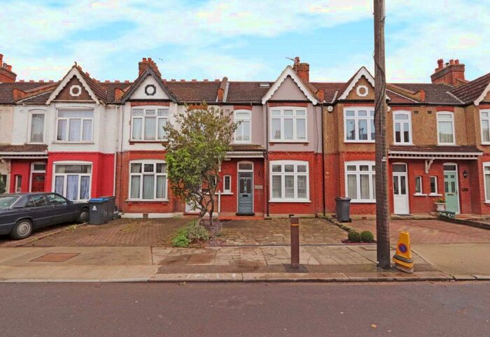 4 Bedroom Terraced House To Rent In Blagdon Road, New Malden, KT3