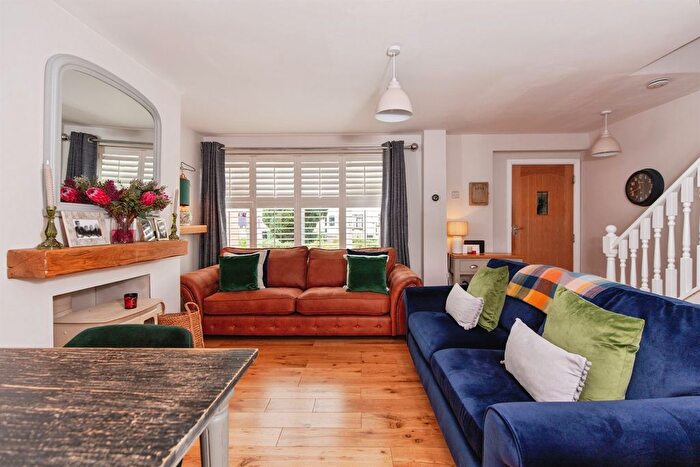 3 Bedroom Terraced House For Sale In Ringswell Gardens, Bath, BA1