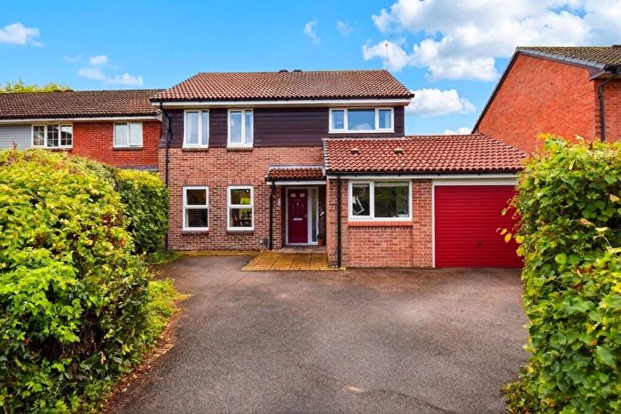 4 Bedroom Detached House For Sale In Drummond Way, Chandler's Ford, SO53