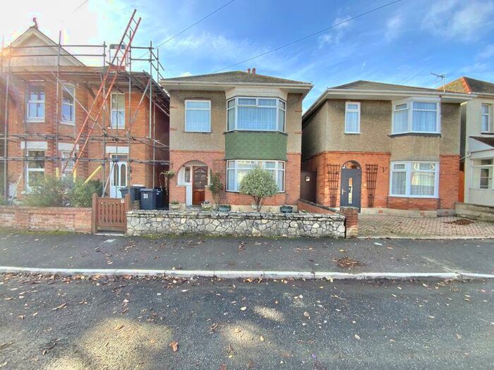 Houses for sale & to rent in BH6 3RD, Southbourne Grove, West