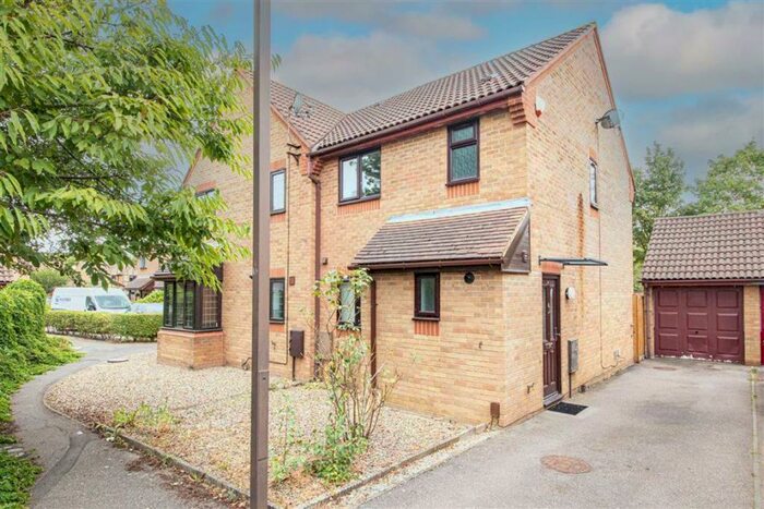 3 Bedroom Semi-Detached House To Rent In Longhedge, Caldecote, Milton Keynes, MK7
