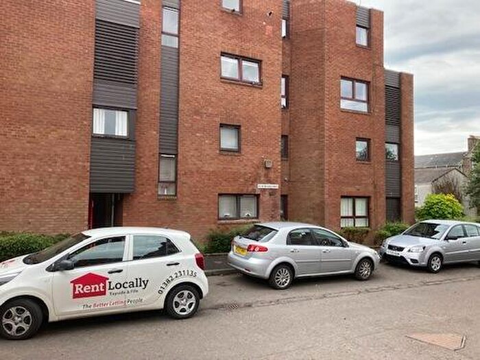 2 Bedroom Flat To Rent In William Street, Dundee, DD1