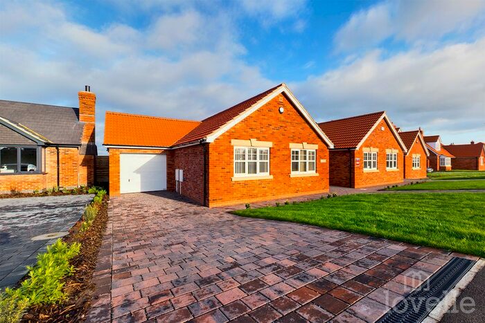 2 Bedroom Detached Bungalow For Sale In Ferry Road East, Barrow Upon Humber, DN19