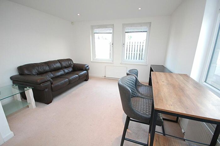 1 Bedroom Flat To Rent In Elmbank Terrace, Aberdeen, AB24