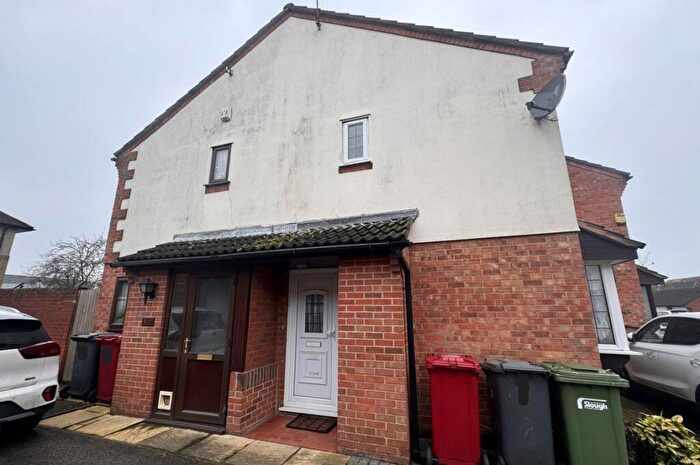 1 Bedroom House To Rent In Peel Court, SL1