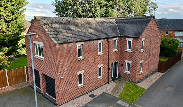 4 Bedroom Detached House For Sale In De Buseli Close, Gedling, Nottingham, NG4