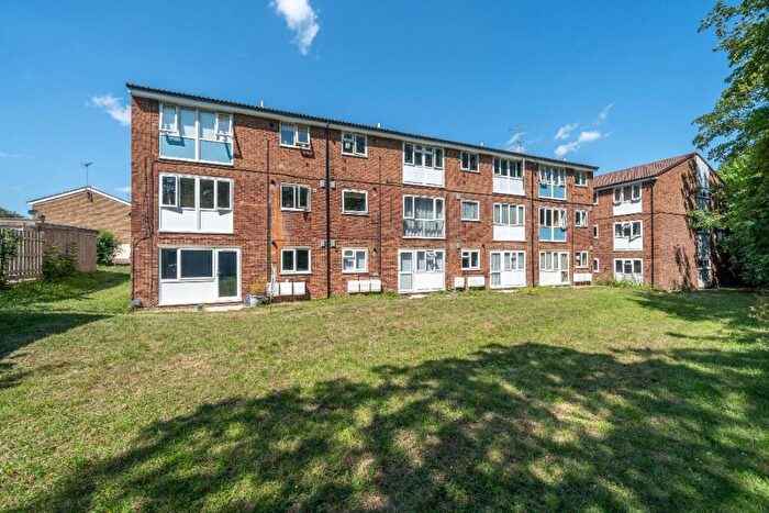 1 Bedroom Apartment For Sale In Kimpton Close, Hemel Hempstead, Hertfordshire, HP2