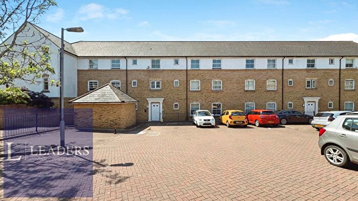 2 Bedroom Flat For Sale In Gresley Drive, Braintree, Essex, CM7