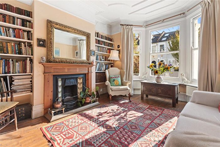 4 Bedroom Terraced House For Sale In Englewood Road, London, SW12