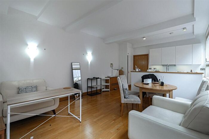 1 Bedroom Apartment For Sale In Greystoke Place, Holborn, EC4A - Photo 4
