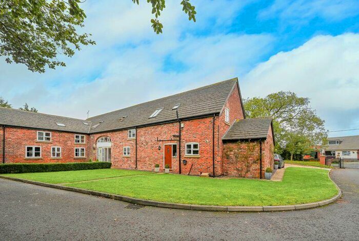 4 Bedroom Semi-Detached House For Sale In Halsall Manor Court, Halsall, L39