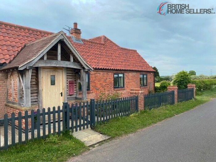 4 Bedroom Detached House For Sale In Bathley Lane, Little Carlton, Newark, Nottinghamshire, NG23