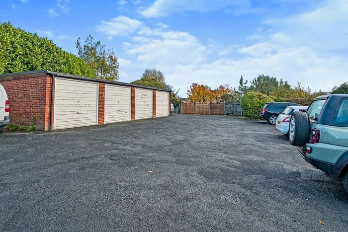 1 Bedroom Flat For Sale In High Street, Quarry Bank, Brierley Hill, DY5