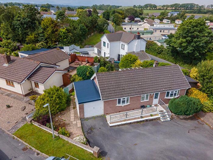 2 Bedroom Bungalow For Sale In Cross Inn, New Quay, SA44