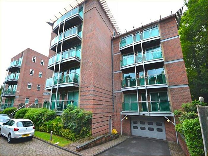 2 Bedroom Apartment To Rent In Apt Palatine Road, Manchester, M20