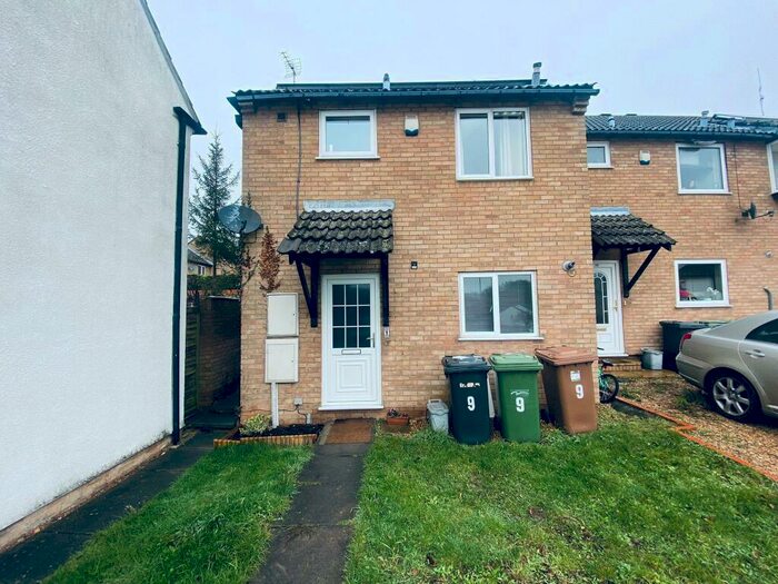 3 Bedroom House To Rent In Stokesay Court, Peterborough, PE3