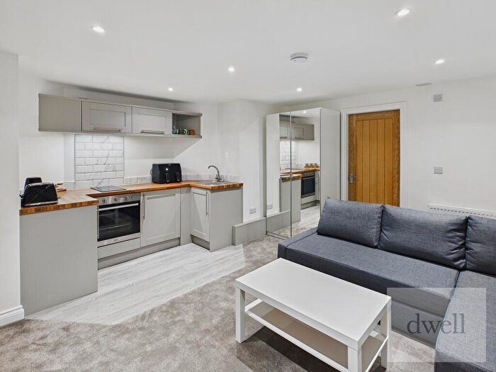 Studio To Rent In Meanwood Road, Meanwood, Leeds, LS7