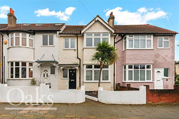 4 Bedroom Terraced House For Sale In Canmore Gardens, Streatham, SW16