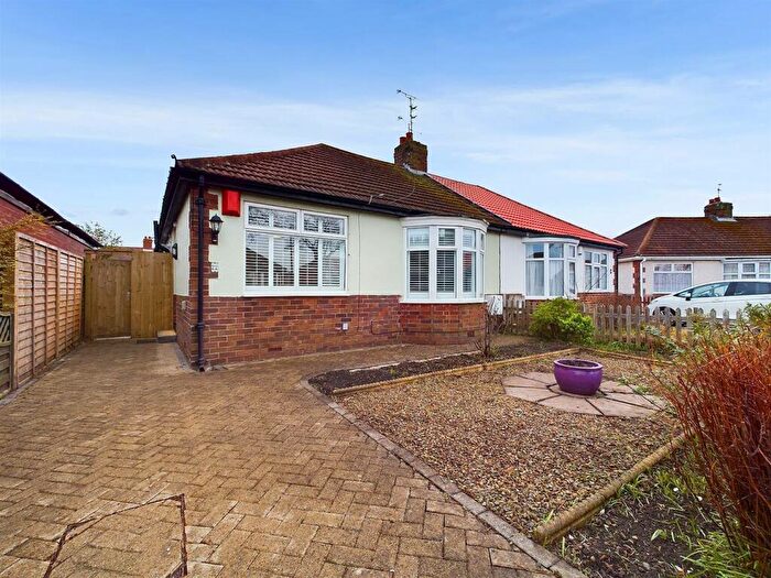2 Bedroom Semi-Detached Bungalow To Rent In Green Square, West Monkseaton, NE25